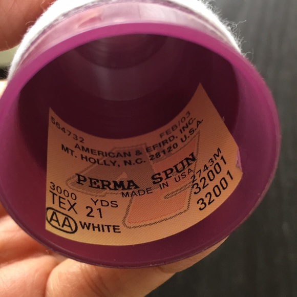 Serger threads lot cones spools cream white - Picture 6 of 9